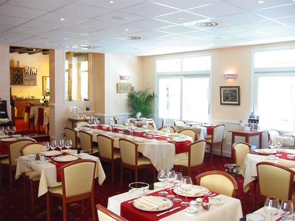 Logis Hotel Restaurant La Boule D'Or Chinon Ngoại thất bức ảnh