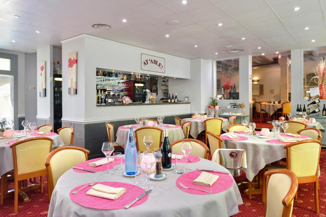Logis Hotel Restaurant La Boule D'Or Chinon Ngoại thất bức ảnh